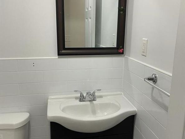 156-17 110th Avenue, Jamaica NY 11433
