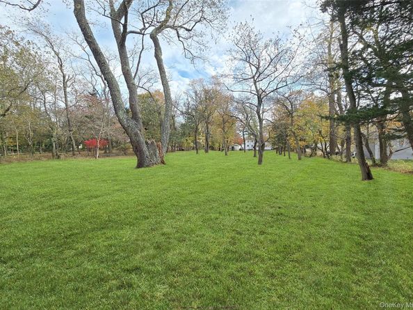 585 Pulaski Road, Kings Park NY 11754