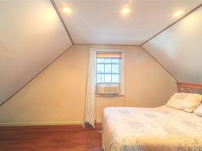 75 Peninsula Boulevard, Valley Stream NY 11581