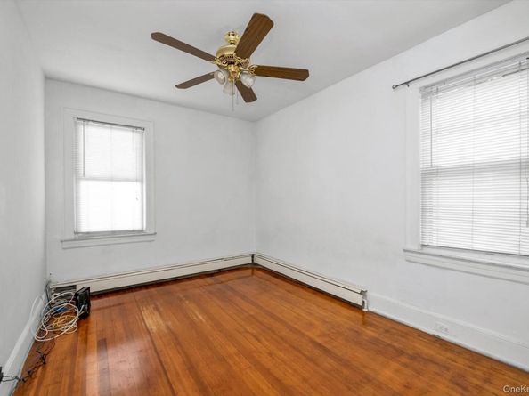 12401 9th Avenue, College Point NY 11356