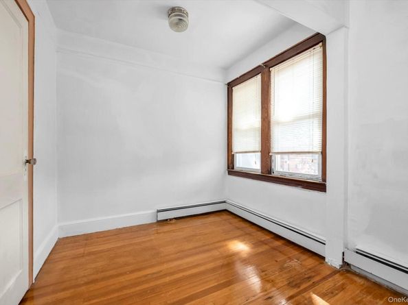 12401 9th Avenue, College Point NY 11356