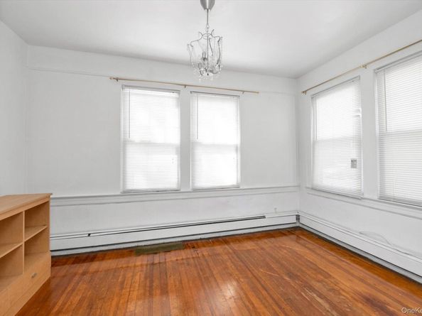 12401 9th Avenue, College Point NY 11356