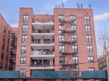 38-25 Parsons Boulevard