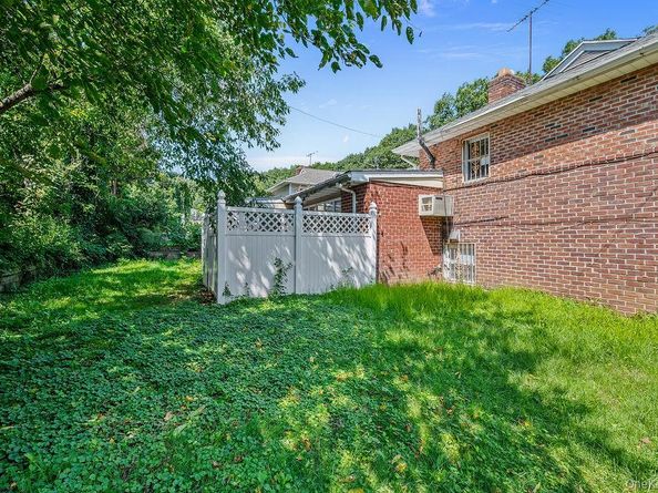 222-60 Birmington Parkway, Bayside NY 11364