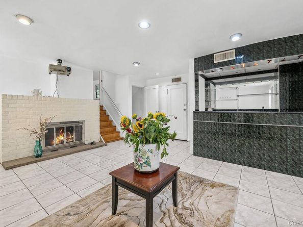 222-60 Birmington Parkway, Bayside NY 11364