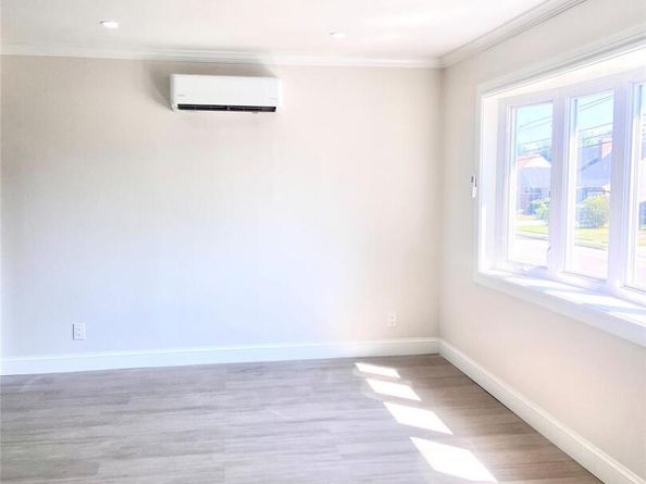 232 Nassau Avenue, Freeport NY 11520