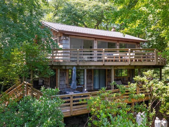 225 Head Of Pond Road, Water Mill NY 11976