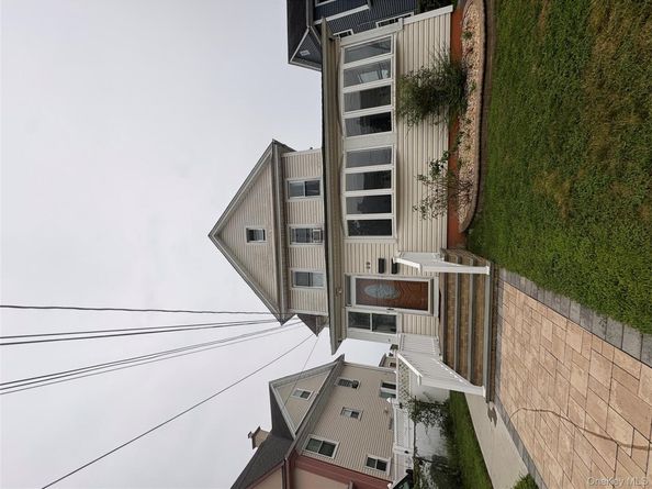 92 Leonard Avenue, Freeport NY 11520