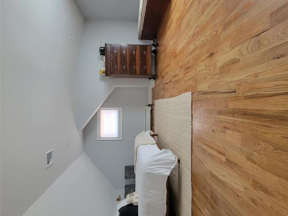 143 33rd Street, Lindenhurst NY 11757