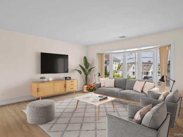 230 Sequams Lane Center, West Islip NY 11795