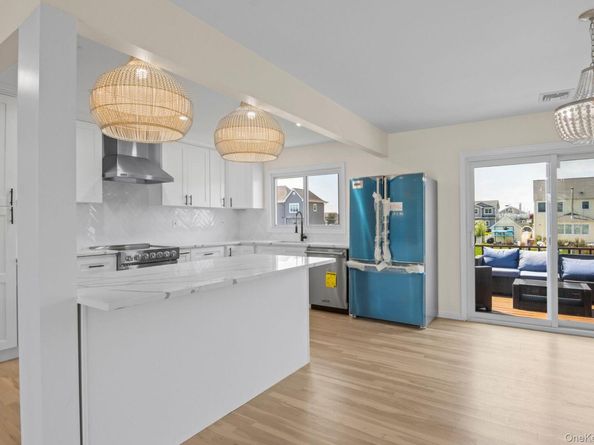230 Sequams Lane Center, West Islip NY 11795