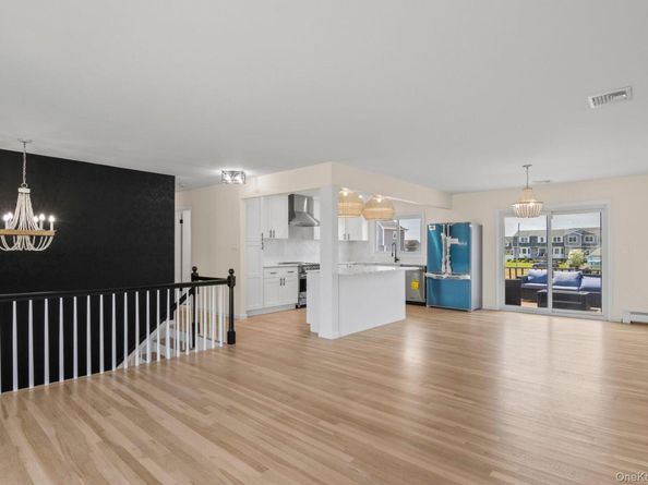 230 Sequams Lane Center, West Islip NY 11795