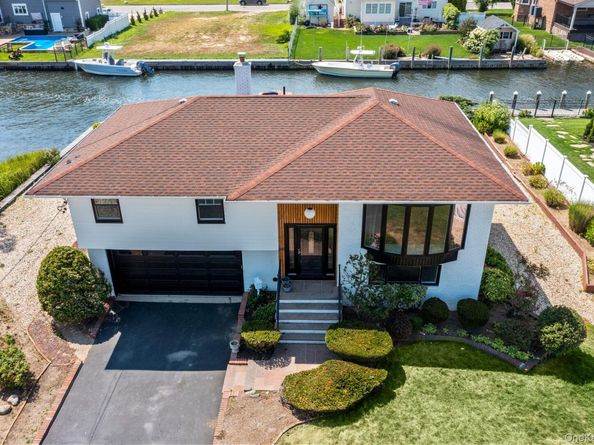 230 Sequams Lane Center, West Islip NY 11795