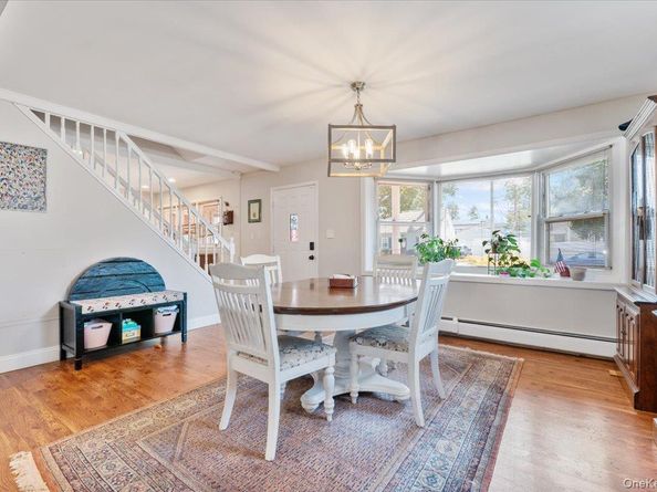 53 Periwinkle Road, Levittown NY 11756