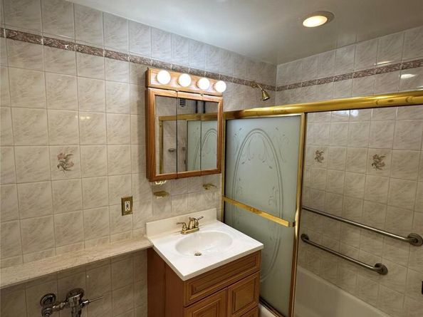 153-25 88th Street 4B, Howard Beach NY 11414
