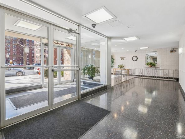 153-25 88th Street 4B, Howard Beach NY 11414