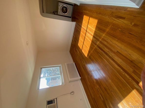 245-31B 76th Avenue 31B, Glen Oaks NY 11426