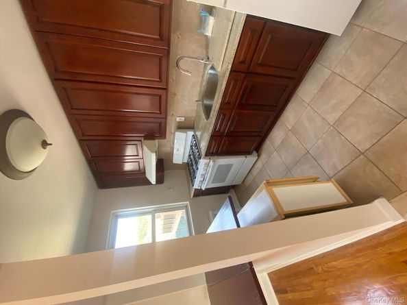 245-31B 76th Avenue 31B, Glen Oaks NY 11426