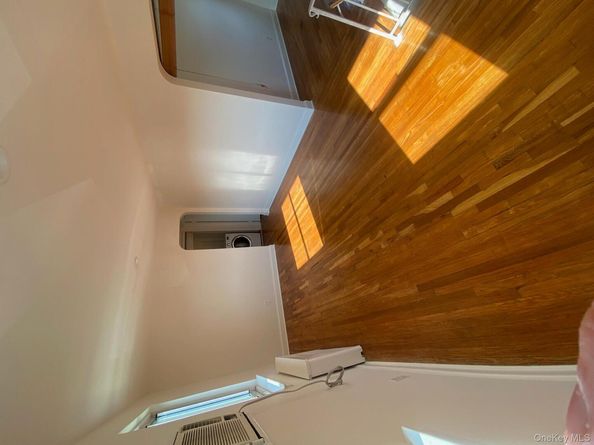 245-31B 76th Avenue 31B, Glen Oaks NY 11426