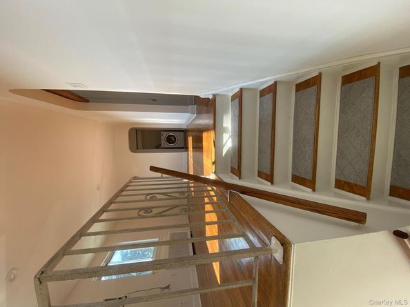 245-31B 76th Avenue 31B, Glen Oaks NY 11426