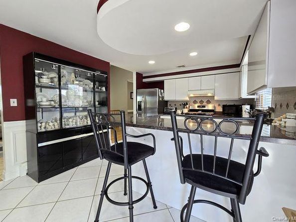 46 Midland Boulevard, Ronkonkoma NY 11779