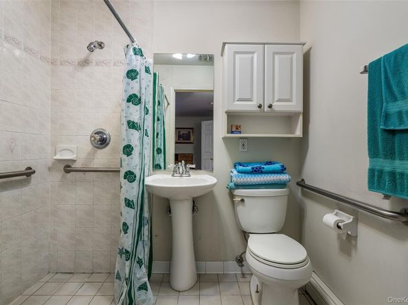 167 Farm Road E, Wading River NY 11792