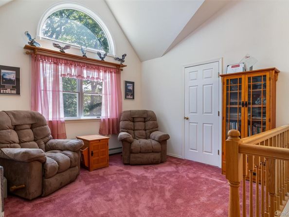 167 Farm Road E, Wading River NY 11792