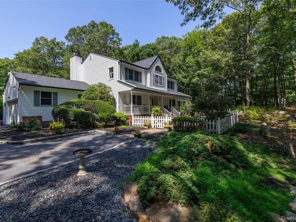 167 Farm Road E, Wading River NY 11792