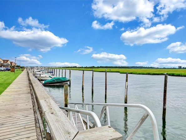 1 Anchorage Way 201, Freeport NY 11520