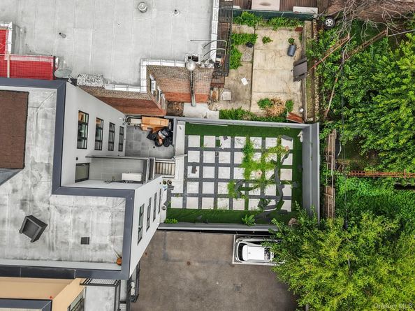 366 Harman Street 2R, Brooklyn NY 11237