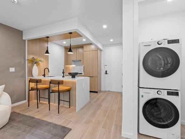 366 Harman Street 2R, Brooklyn NY 11237