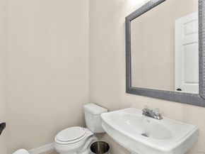 93 paddington Circle, Smithtown NY 11787
