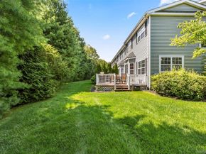 93 paddington Circle, Smithtown NY 11787