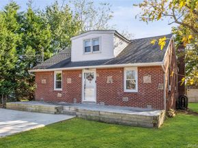 8 Edgewater Drive, Mastic Beach NY 11951