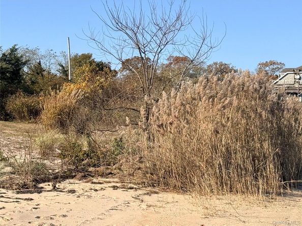 8 Edgewater Drive, Mastic Beach NY 11951