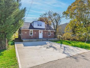 8 Edgewater Drive, Mastic Beach NY 11951