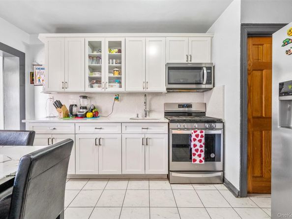 14229 231st Street, Laurelton NY 11413