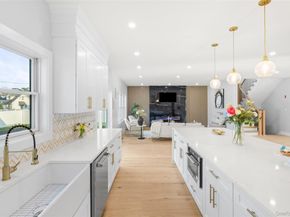19 Mead Lane, Westbury NY 11590