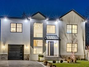 19 Mead Lane, Westbury NY 11590
