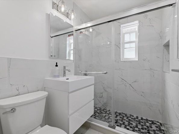 226-01 Union Turnpike A, Bayside NY 11364