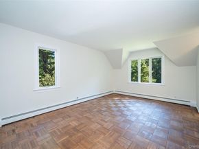 10 Grove Mews, Chappaqua NY 10514