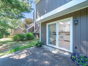 10 Grove Mews, Chappaqua NY 10514