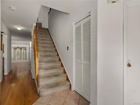 18 Lakeside Lane, Bay Shore NY 11706