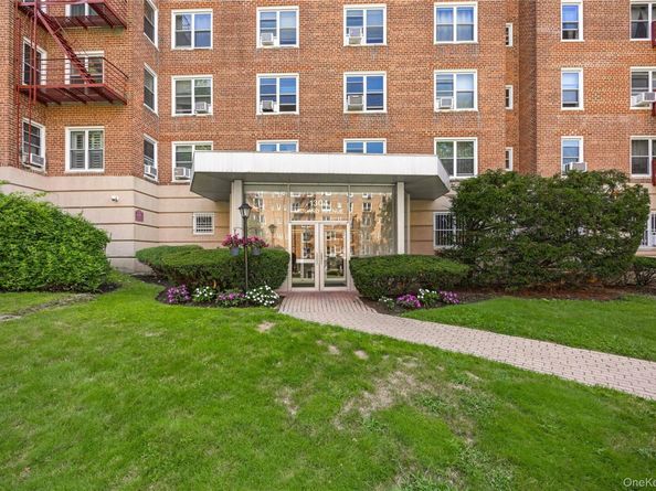 1304 Midland Avenue C20, Yonkers NY 10704