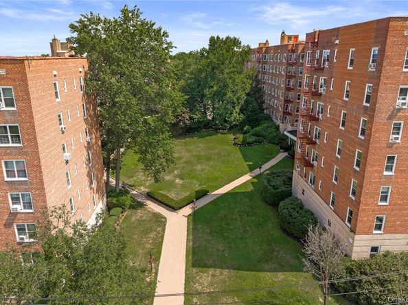 1304 Midland Avenue C20, Yonkers NY 10704