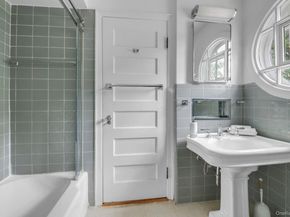 84 Nassau Boulevard, Garden City NY 11530