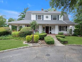 84 Nassau Boulevard, Garden City NY 11530