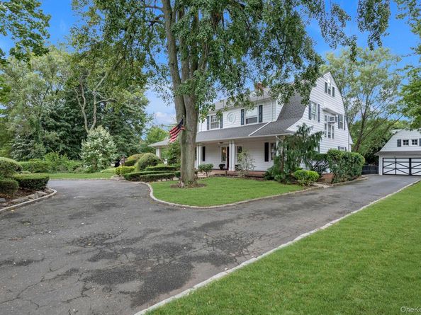 84 Nassau Boulevard, Garden City NY 11530