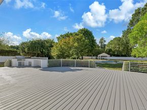 5 Alley Pond Court, Dix Hills NY 11746