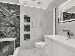 5 Alley Pond Court, Dix Hills NY 11746